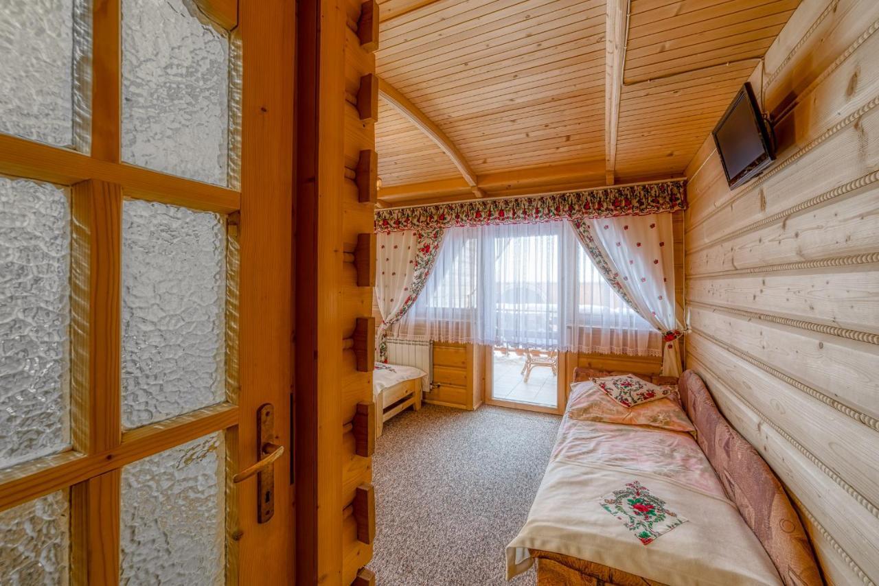 Pokoje Goscinne U Elzbiety Ciche Male Exterior photo