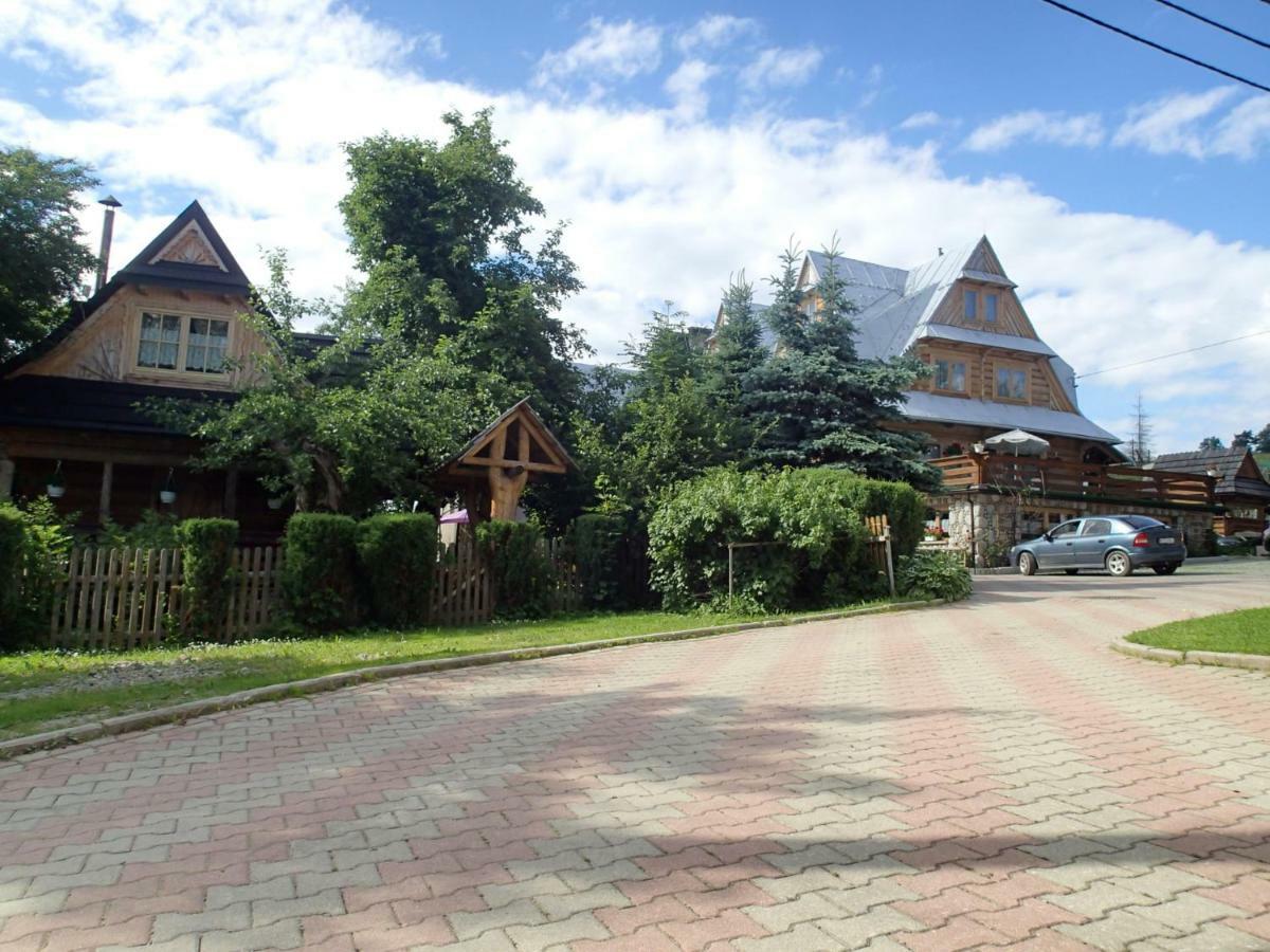 Pokoje Goscinne U Elzbiety Ciche Male Exterior photo