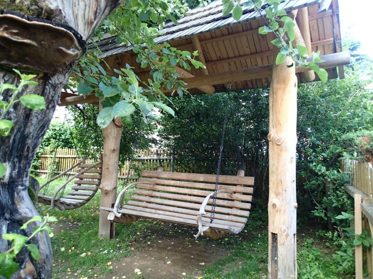Pokoje Goscinne U Elzbiety Ciche Male Exterior photo