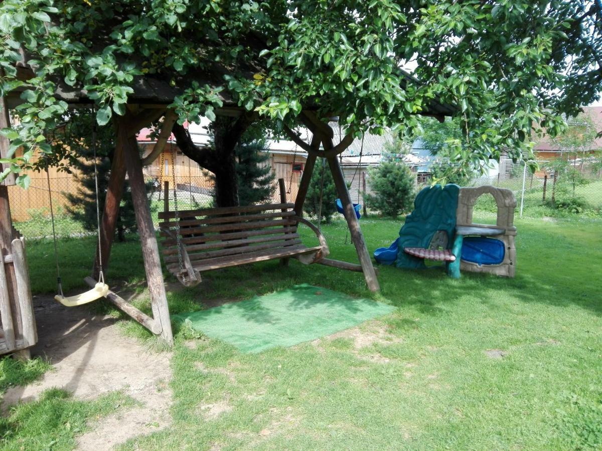 Pokoje Goscinne U Elzbiety Ciche Male Exterior photo