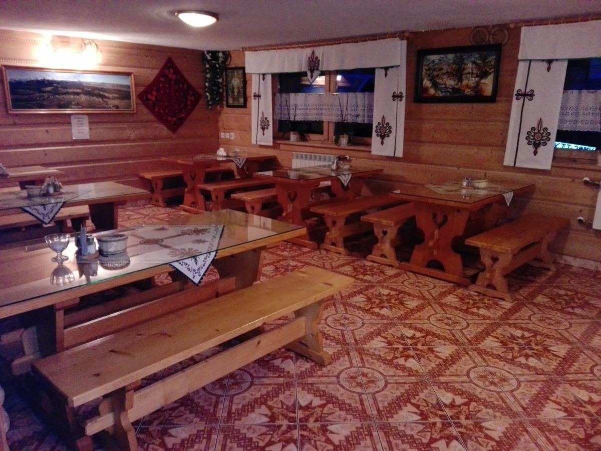 Pokoje Goscinne U Elzbiety Ciche Male Exterior photo