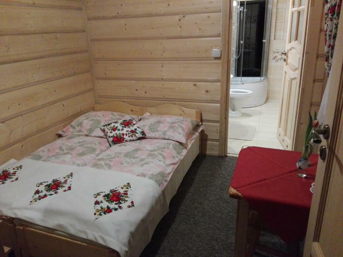 Pokoje Goscinne U Elzbiety Ciche Male Exterior photo
